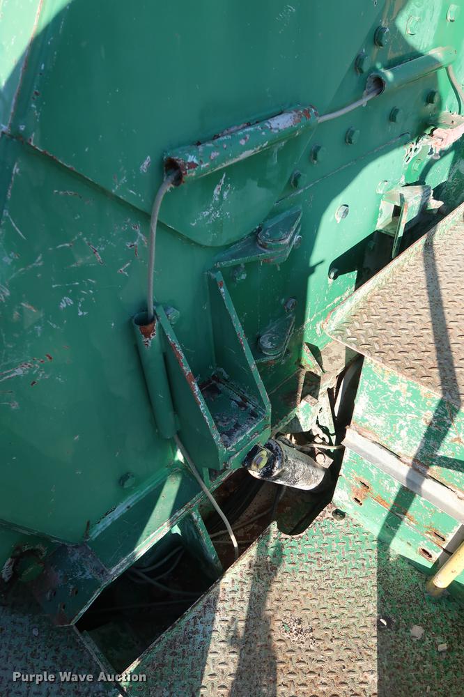 image for item DG3285 2011 McCloskey I54 crusher