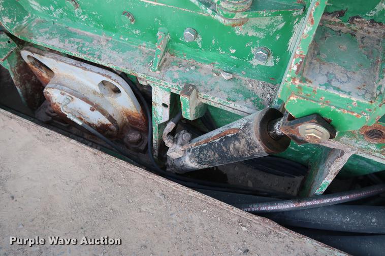 image for item DG3285 2011 McCloskey I54 crusher