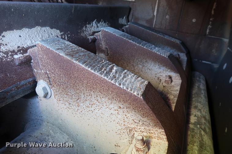 image for item DG3285 2011 McCloskey I54 crusher