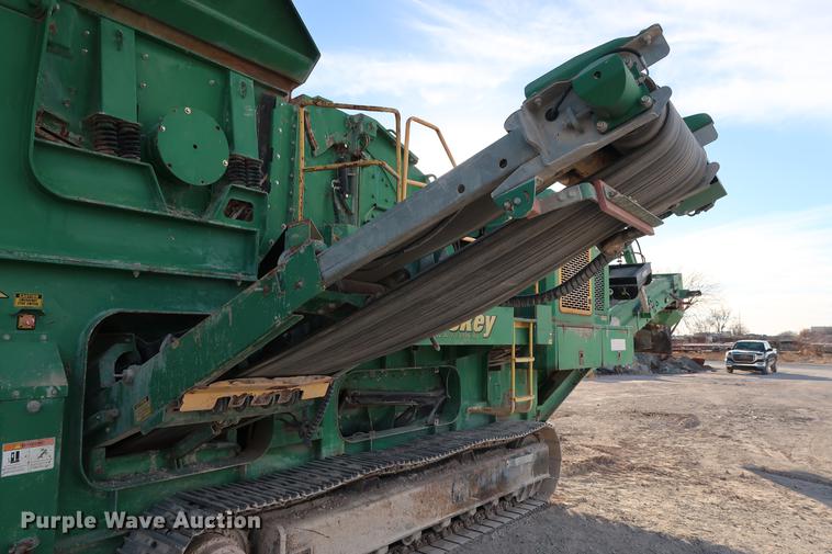 image for item DG3285 2011 McCloskey I54 crusher