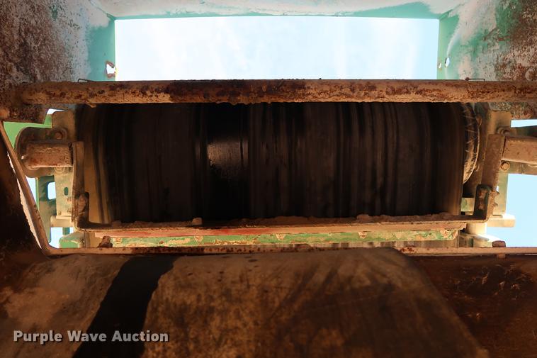 image for item DG3285 2011 McCloskey I54 crusher