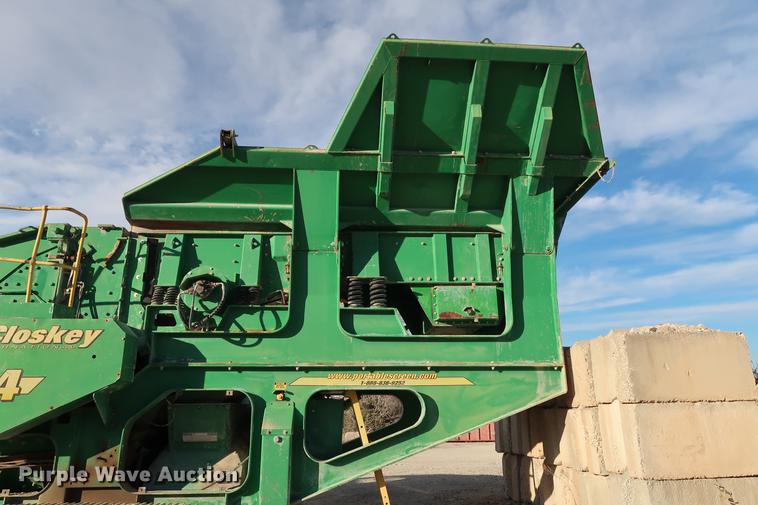 image for item DG3285 2011 McCloskey I54 crusher