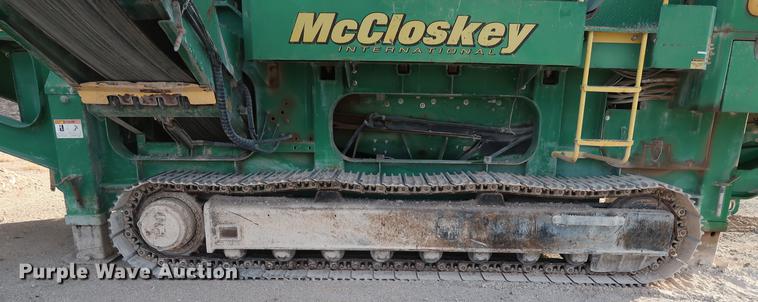 image for item DG3285 2011 McCloskey I54 crusher
