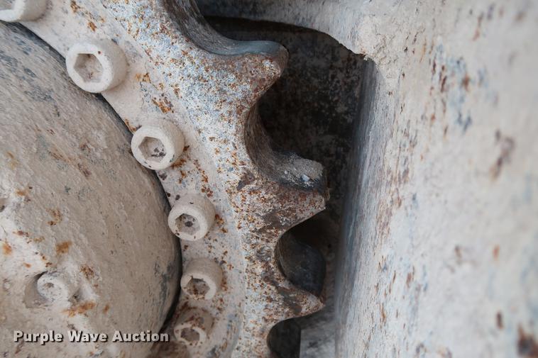 image for item DG3285 2011 McCloskey I54 crusher