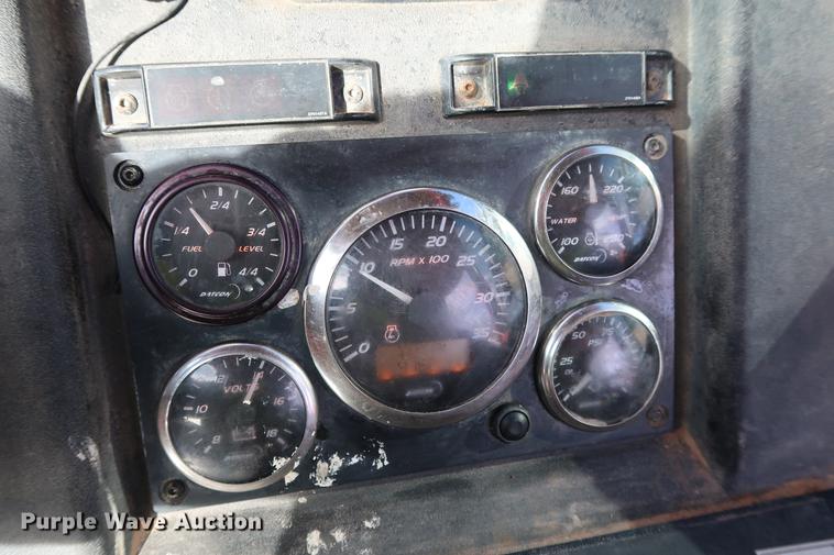 image for item DG3286 2010 Ditch Witch JT3020 Mach I directional boring unit