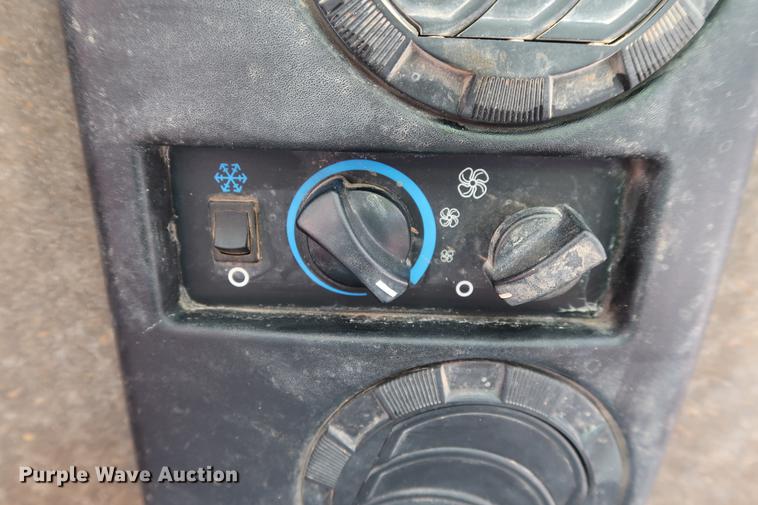 image for item DG3286 2010 Ditch Witch JT3020 Mach I directional boring unit