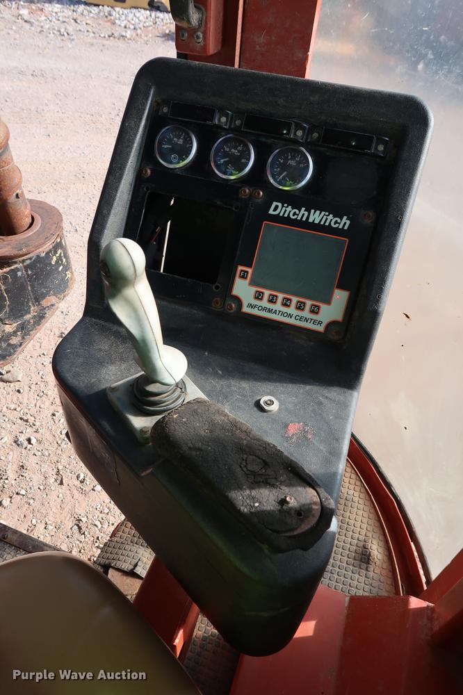 image for item DG3286 2010 Ditch Witch JT3020 Mach I directional boring unit