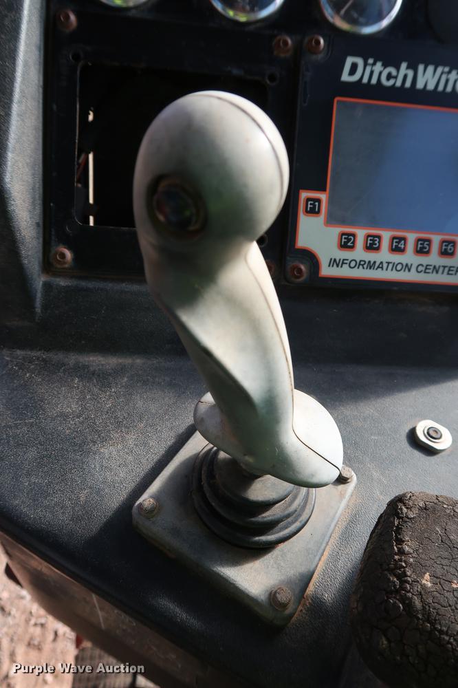 image for item DG3286 2010 Ditch Witch JT3020 Mach I directional boring unit