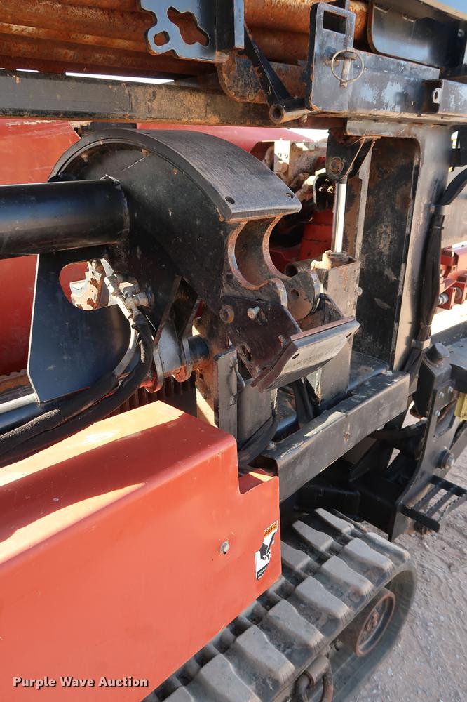 image for item DG3286 2010 Ditch Witch JT3020 Mach I directional boring unit