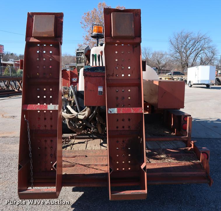 image for item DG3291 2004 Ditch Witch JT920 directional boring unit