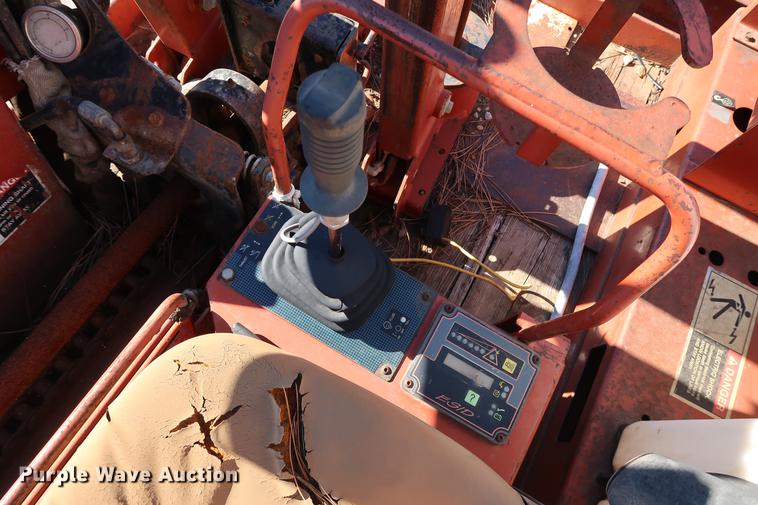 image for item DG3291 2004 Ditch Witch JT920 directional boring unit