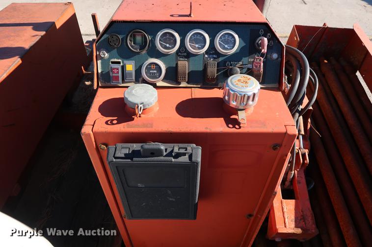 image for item DG3291 2004 Ditch Witch JT920 directional boring unit