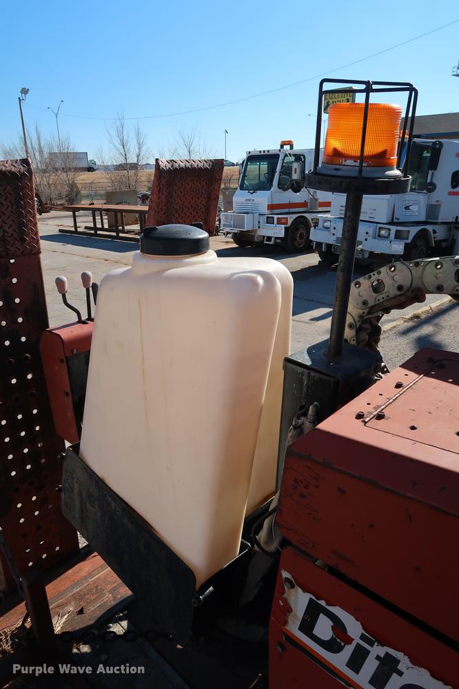 image for item DG3291 2004 Ditch Witch JT920 directional boring unit