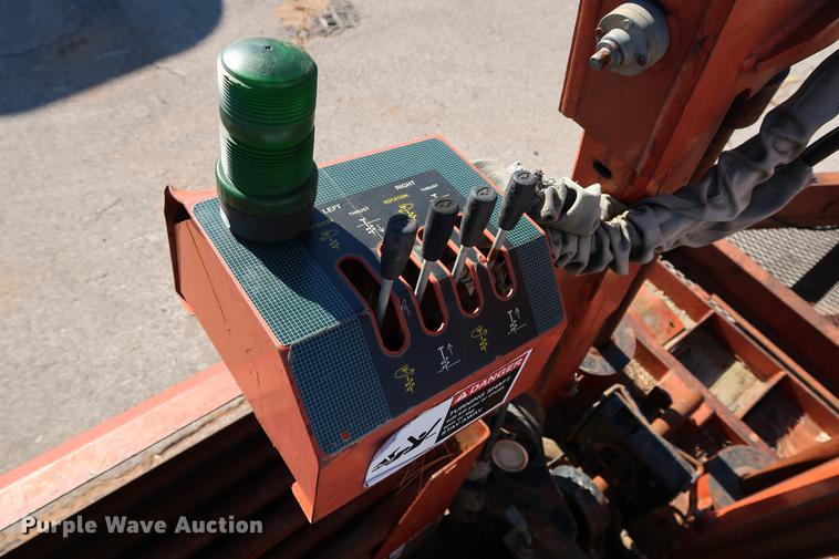 image for item DG3291 2004 Ditch Witch JT920 directional boring unit