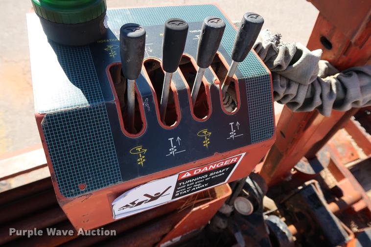 image for item DG3291 2004 Ditch Witch JT920 directional boring unit