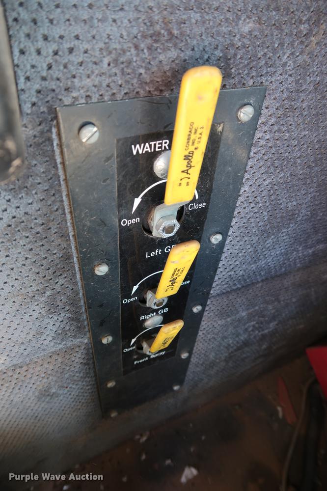 image for item DG3293 2004 Allianz Johnston 4000 street sweeper