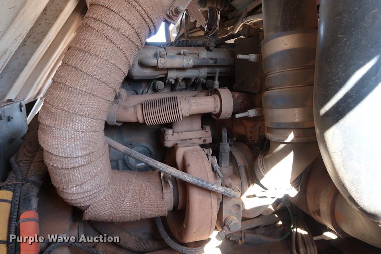 image for item DG3293 2004 Allianz Johnston 4000 street sweeper