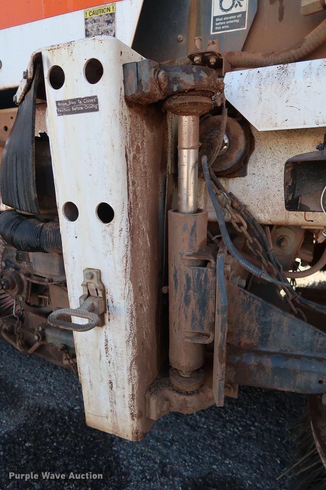 image for item DG3293 2004 Allianz Johnston 4000 street sweeper