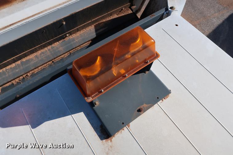 image for item DG3293 2004 Allianz Johnston 4000 street sweeper