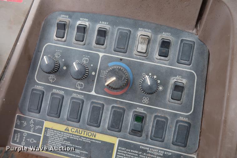 image for item DG3295 2001 John Deere 544H wheel loader