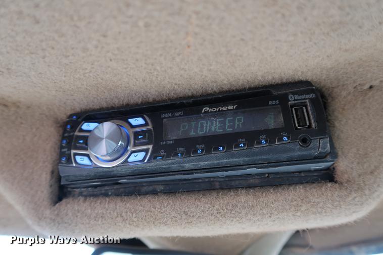 image for item DG3295 2001 John Deere 544H wheel loader