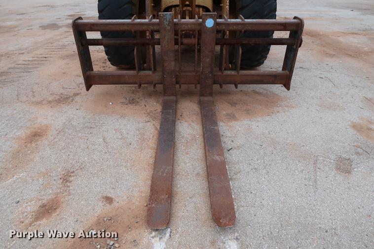 image for item DG3295 2001 John Deere 544H wheel loader