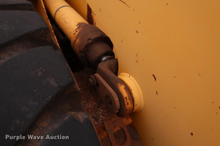 image for item DG3295 2001 John Deere 544H wheel loader