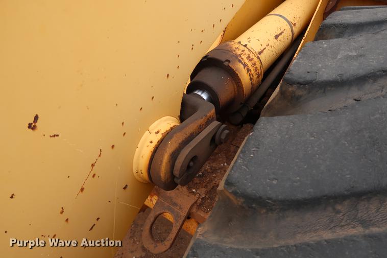 image for item DG3295 2001 John Deere 544H wheel loader