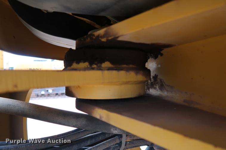 image for item DG3295 2001 John Deere 544H wheel loader