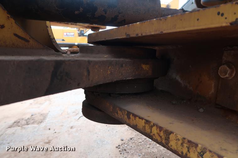 image for item DG3295 2001 John Deere 544H wheel loader