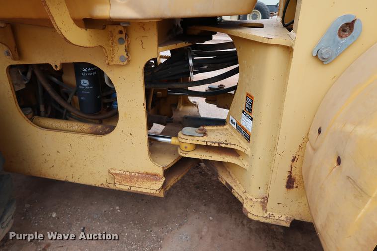 image for item DG3295 2001 John Deere 544H wheel loader