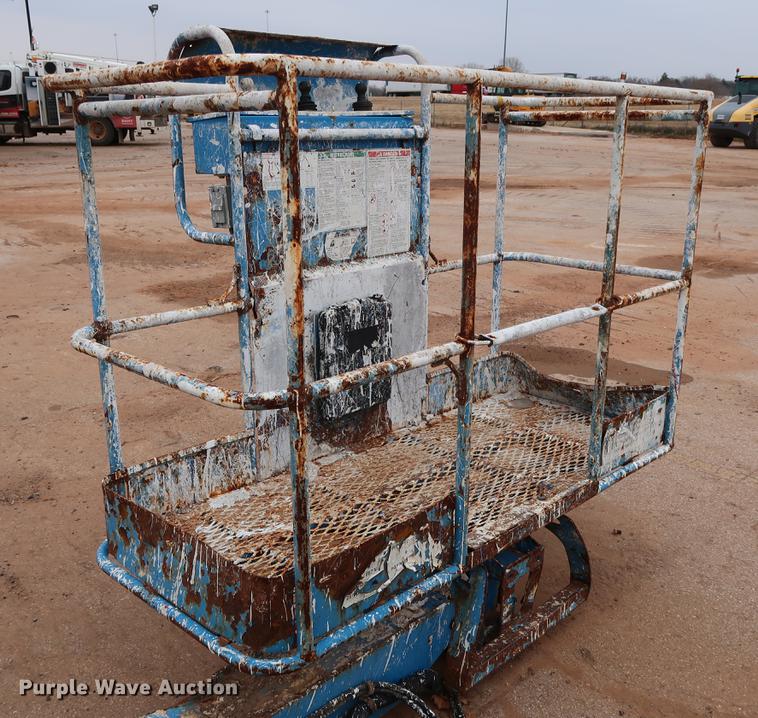 image for item DG3296 2008 Genie Z-45/25 boom lift