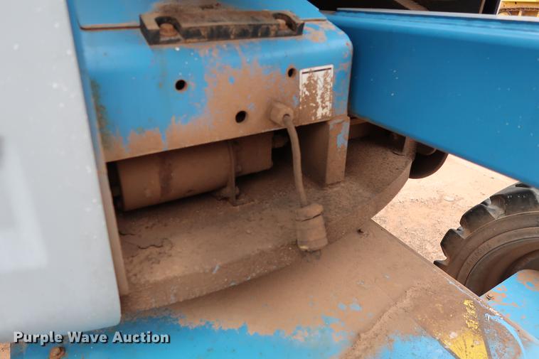 image for item DG3296 2008 Genie Z-45/25 boom lift