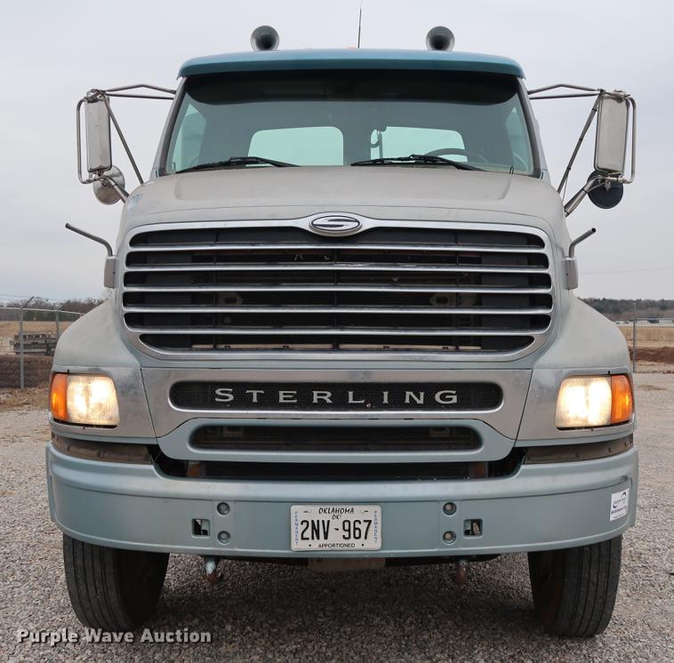 image for item DG3299 2005 Sterling A-Line semi truck