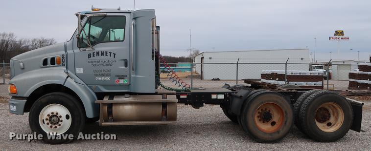 image for item DG3299 2005 Sterling A-Line semi truck