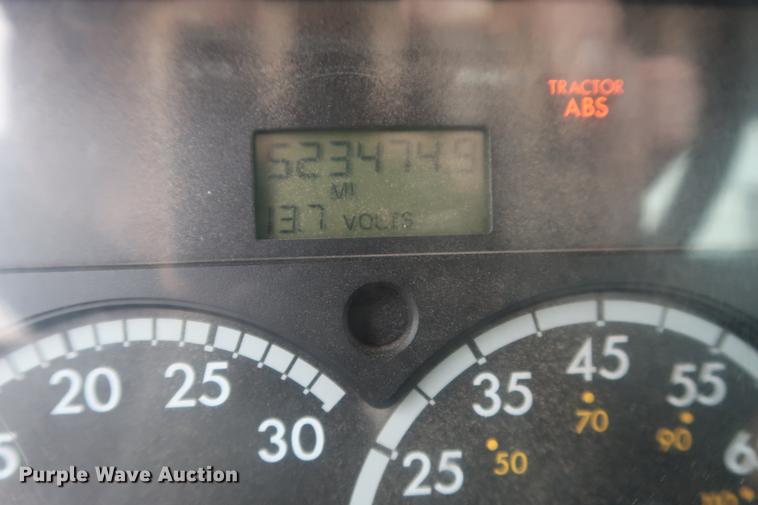 image for item DG3299 2005 Sterling A-Line semi truck