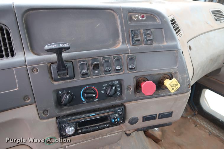 image for item DG3299 2005 Sterling A-Line semi truck