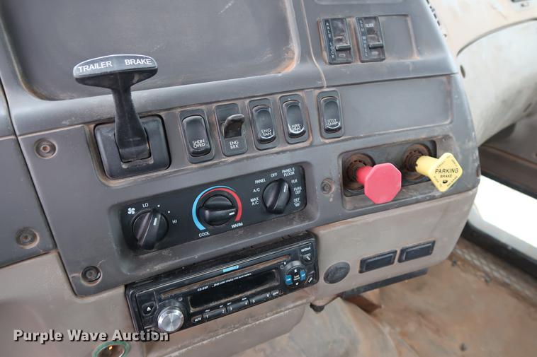 image for item DG3299 2005 Sterling A-Line semi truck