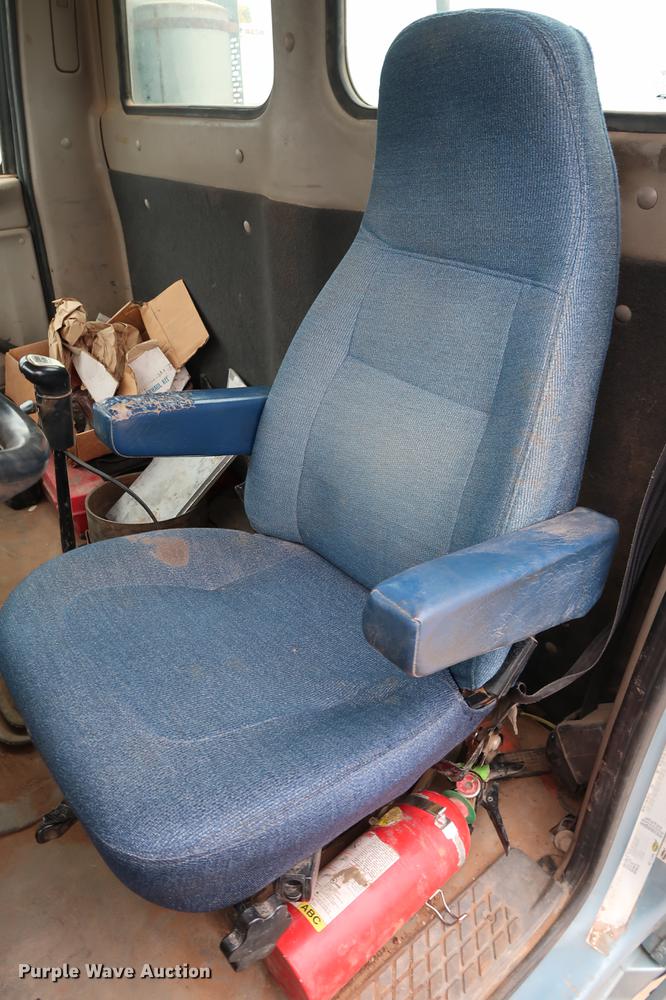 image for item DG3299 2005 Sterling A-Line semi truck