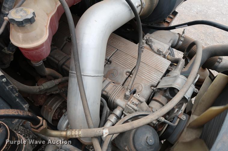 image for item DG3299 2005 Sterling A-Line semi truck