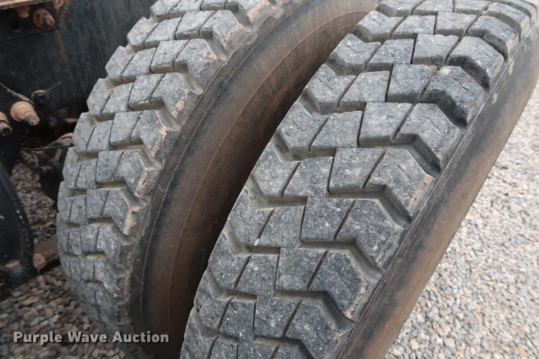 image for item DG3299 2005 Sterling A-Line semi truck