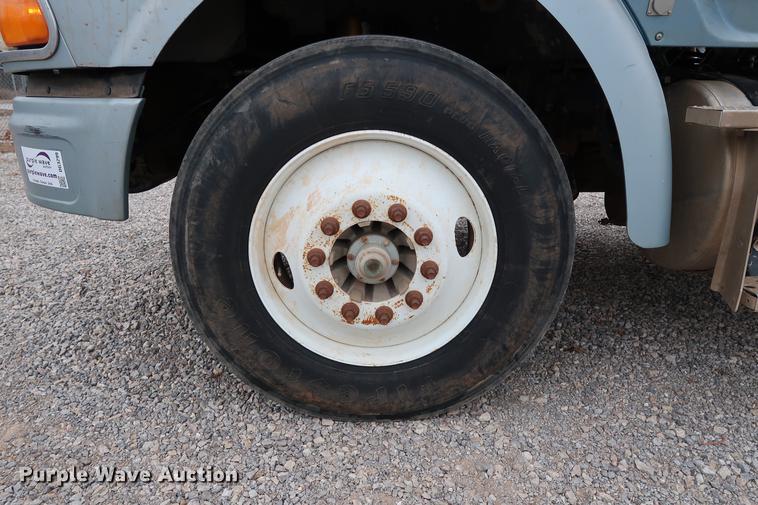 image for item DG3299 2005 Sterling A-Line semi truck