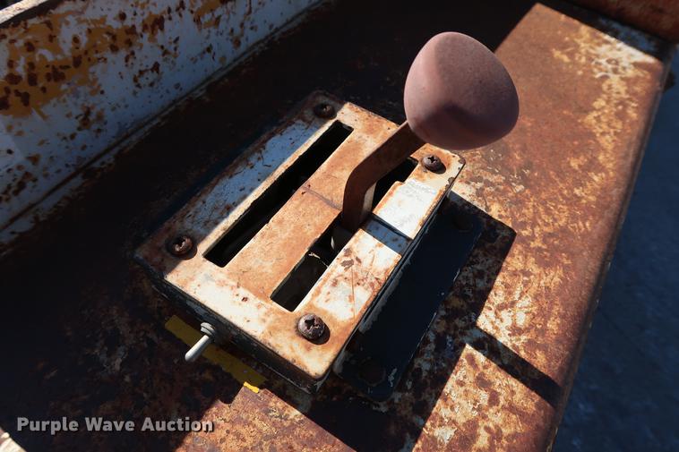 image for item DG3300 1991 Hogg Davis HP650 reel trailer