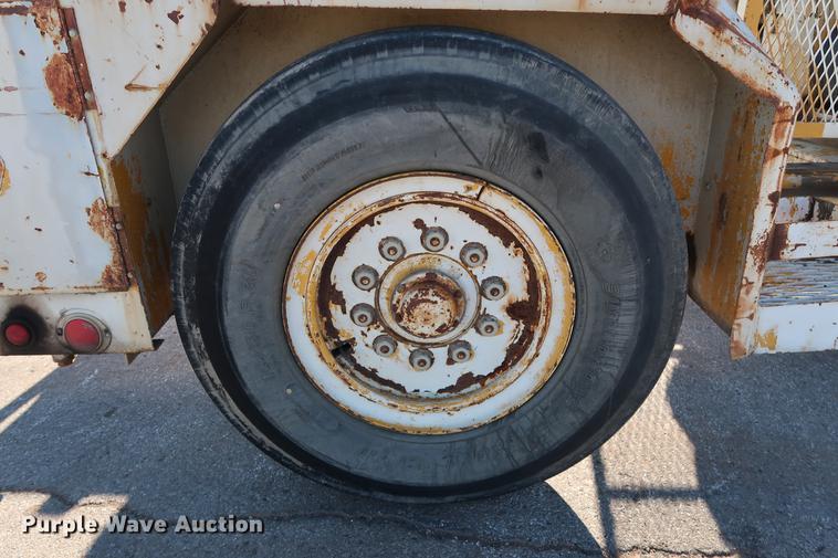 image for item DG3300 1991 Hogg Davis HP650 reel trailer