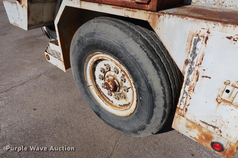 image for item DG3300 1991 Hogg Davis HP650 reel trailer