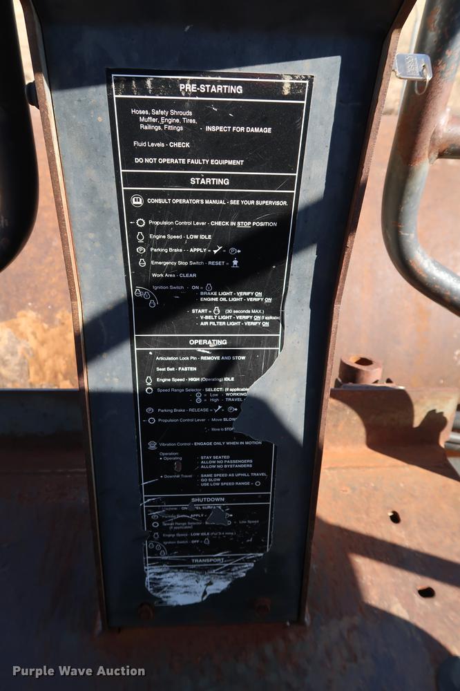 image for item DG3301 2000 Ingersoll Rand SD-100D single drum vibratory roller