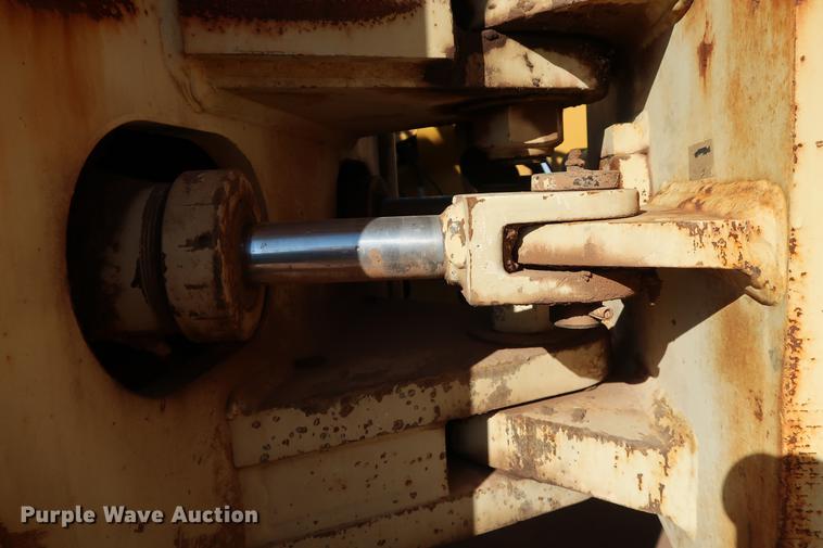 image for item DG3301 2000 Ingersoll Rand SD-100D single drum vibratory roller