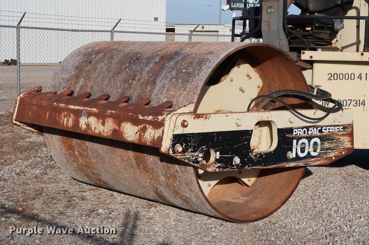 image for item DG3301 2000 Ingersoll Rand SD-100D single drum vibratory roller