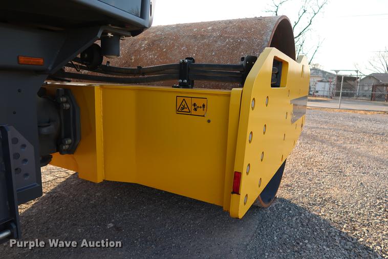 image for item DG3303 2015 Dynapac CA2500D single drum vibratory roller