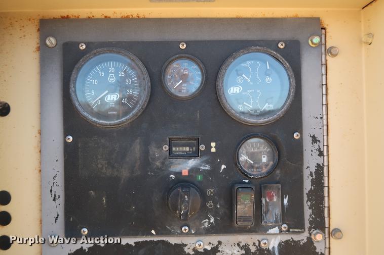 image for item DG3304 Ingersoll Rand HP750WCU air compressor